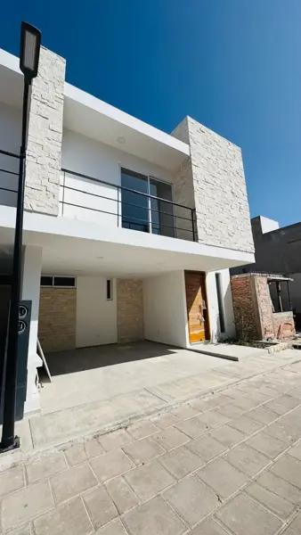Casa en venta en Santiago Momoxpan, San Pedro Cholula, Puebla