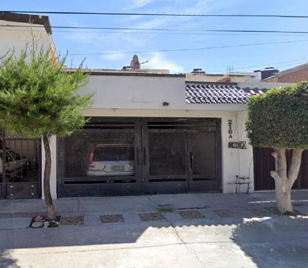 Casa en venta en Paseos de la Cima, León, Guanajuato