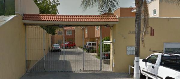 Casa en venta en Belisario Domínguez, Guadalajara, Jalisco