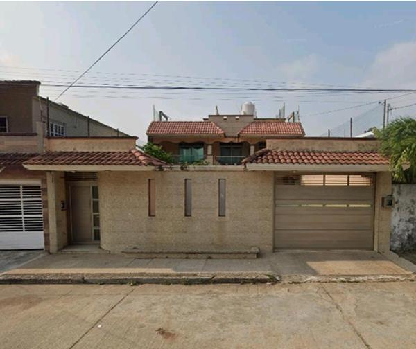 Casa en remate en Esfuerzo de los Hermanos Del Trabajo, Coatzacoalcos, Veracruz de Ignacio de la Llave