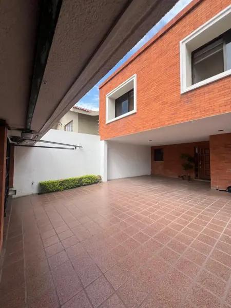 Casa EN VENTA en Colonia Arbide, León, Guanajuato