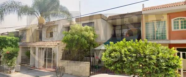 Casa en venta en Higuerillas 1a Secc, Guadalajara, Jalisco