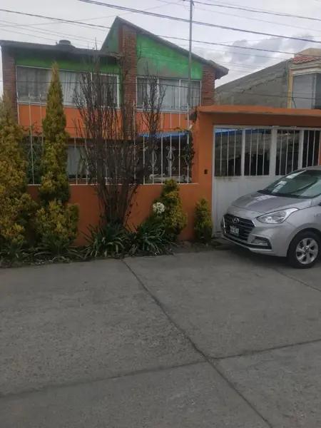Casa en venta en Capultitlán Centro, Toluca, México