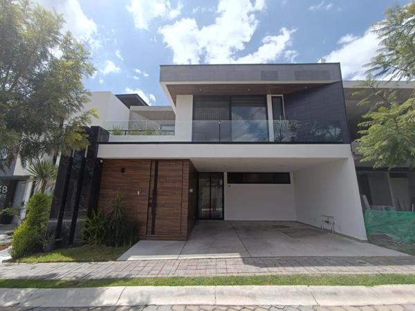 Casa en venta en Lomas de Angelópolis, San Andrés Cholula, Puebla