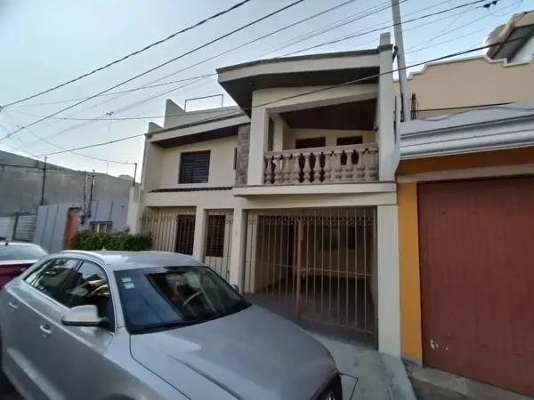 Casa en venta en Pino Suarez, Puebla, Puebla