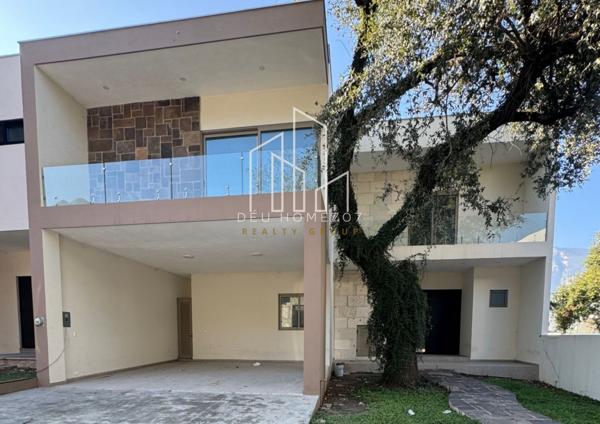 Casa en venta en La Joya Privada Residencial, Monterrey, Nuevo León