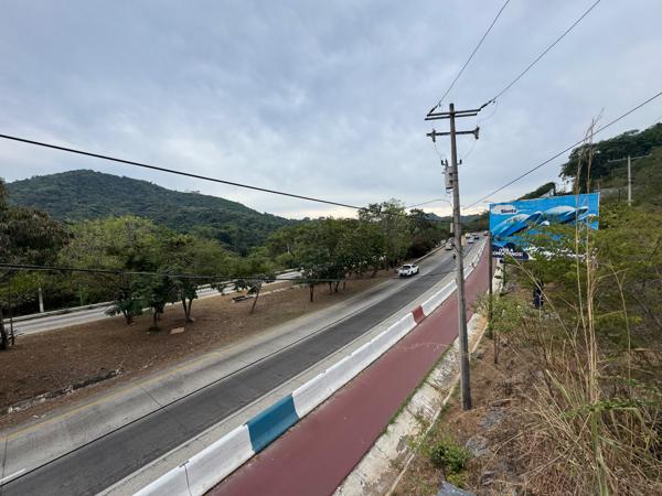 Terreno en venta en Zihuatanejo (Ixtapa-Zihuatanejo), Zihuatanejo de Azueta, Guerrero
