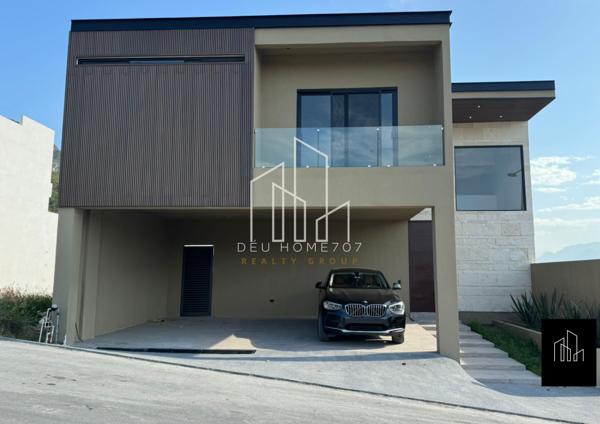 Casa en venta en Castaños del Vergel, Monterrey, Nuevo León