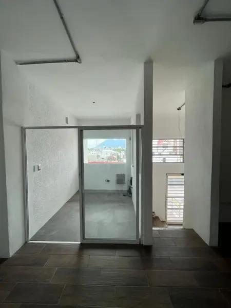Local en renta en Residencial Raúl Rangel Frías, Monterrey, Nuevo León
