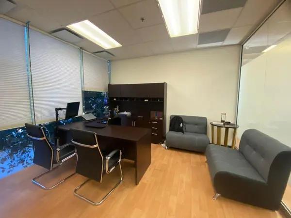 Oficina en renta en Zona Loma Larga Oriente, San Pedro Garza García, Nuevo León