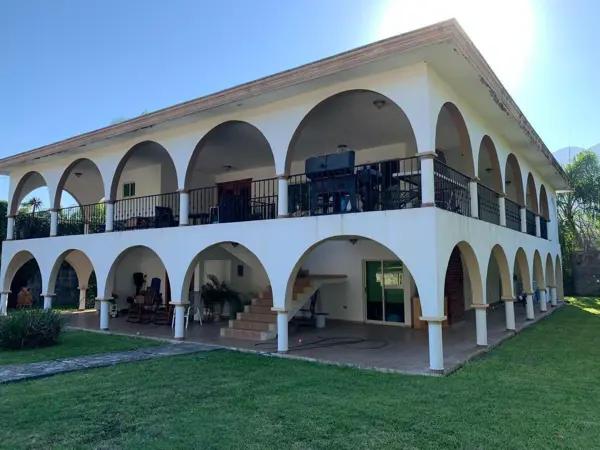 Quinta en venta en Los Cristales, Monterrey, Nuevo León