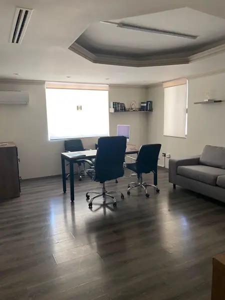 Oficina en renta en Del Valle, San Pedro Garza García, Nuevo León