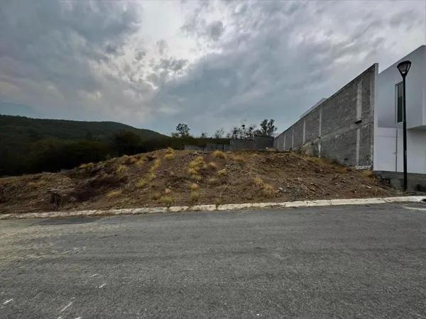 Terreno en venta en El Uro, Monterrey, Nuevo León