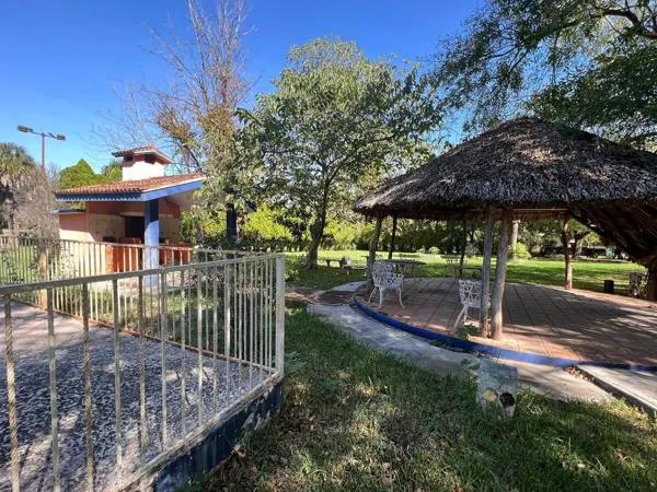 Quinta en venta en Las Huertas, Santiago, Nuevo León
