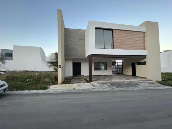 Casa en venta en Altares Residencial, Santiago, Nuevo León