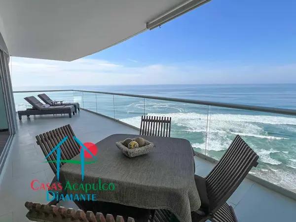 Lujoso departamento de playa con terraza e increíble vista al mar