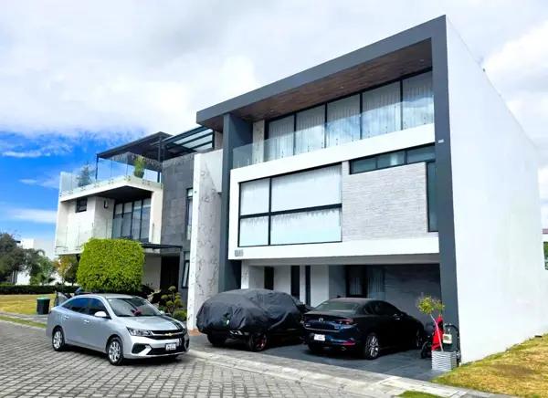 Casa en venta en Santa Cruz Buenavista, Puebla, Puebla