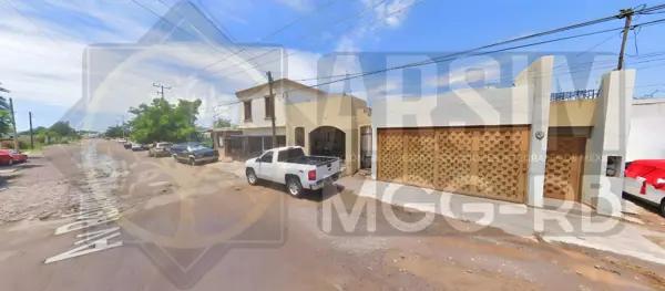 Casa en venta en Jacarandas, Navojoa, Sonora