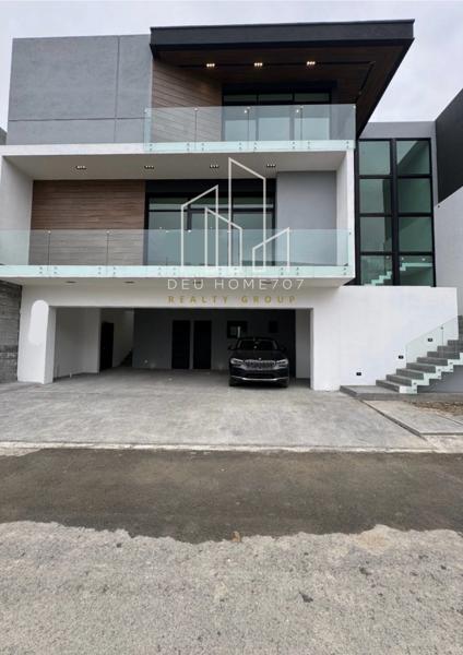Casa en venta en Bosques de las Misiones Sector Reserva, Santiago, Nuevo León