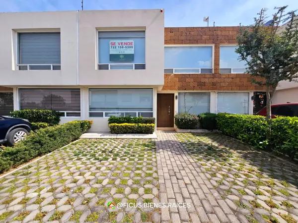 Casa en venta en Lomas Virreyes, Calimaya, México