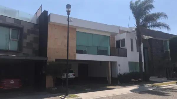 Casa en venta en Lomas de Angelópolis, San Andrés Cholula, Puebla Casa en venta en Lomas de Angelópolis, San Andrés Cholula, Puebla