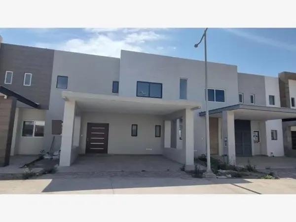 Casa en venta en Altozano la Nueva Laguna, Gómez Palacio, Durango