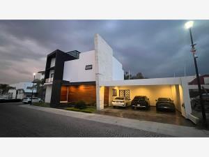 Casa en renta en Cumbres del Lago, Querétaro, Querétaro