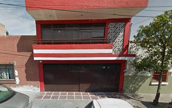 Casa en remate en Agustín Yáñez, Guadalajara, Jalisco
