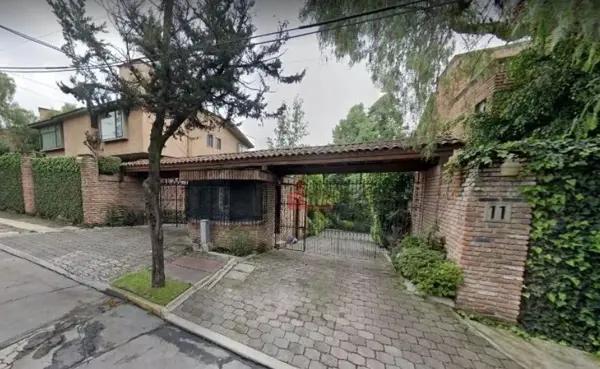Casa en venta en Lomas de Tecamachalco, Naucalpan de Juárez, México
