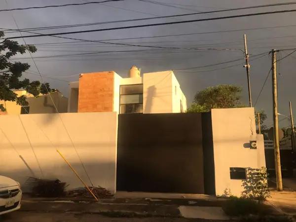 Casa en venta en Leandro Valle, Mérida, Yucatán