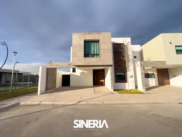 Casa en venta en Ampliación Senderos, Torreón, Coahuila de Zaragoza