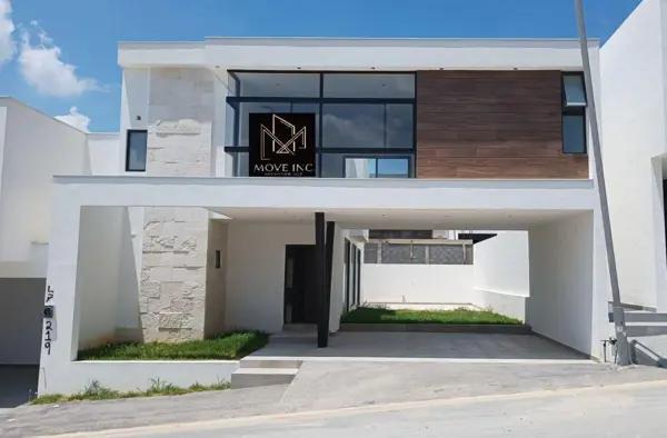 Casa en venta en Castaños del Vergel, Monterrey, Nuevo León