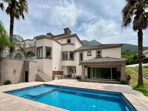 Casa en venta en Bosques de las Misiones Sector Encino, Santiago, Nuevo León