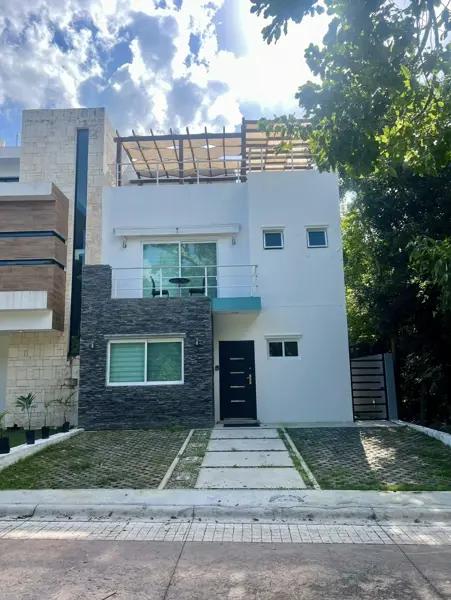 Casa en venta en Puerto Morelos, Puerto Morelos, Quintana Roo