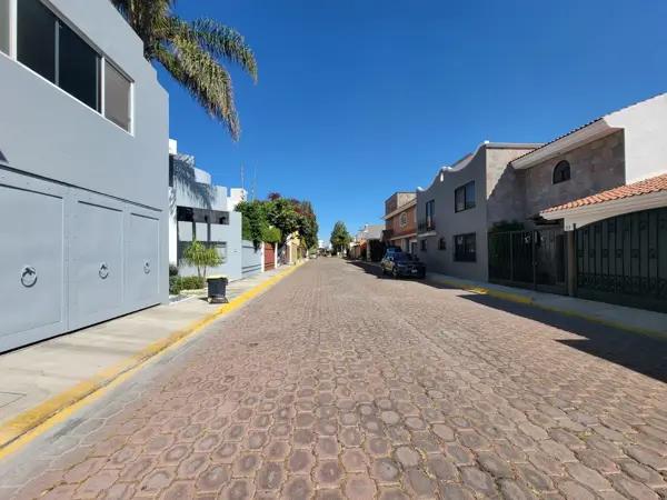Casa en venta en Residencial Camino Real, San Andrés Cholula, Puebla Casa en venta en Residencial Camino Real, San Andrés Cholula, Puebla