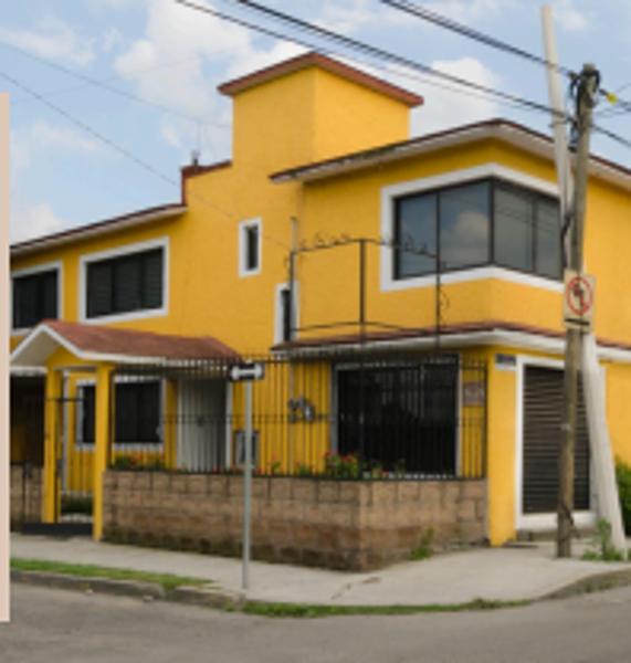 Casa en venta en Santa Cruz, Metepec, México