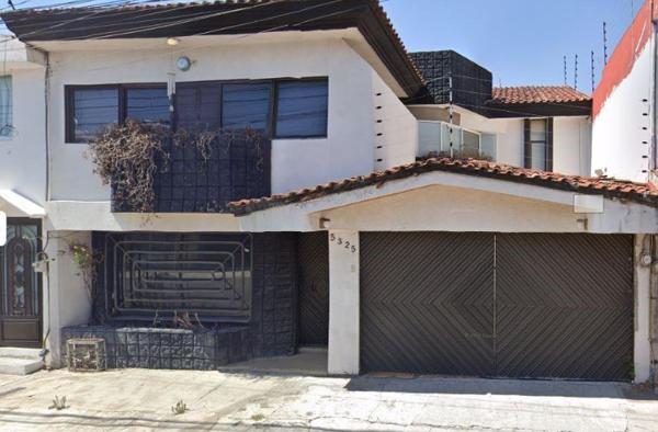 Casa en remate en Jardines de San Manuel, Puebla, Puebla