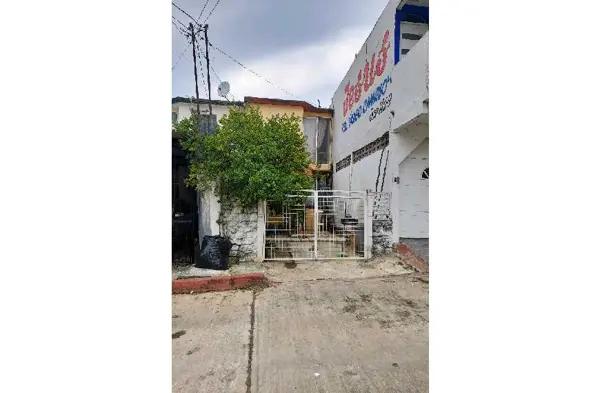 Casa en venta en Jardines del Bosque, Cosoleacaque, Veracruz de Ignacio de la Llave