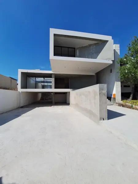 Casa en venta en Country Club Gran Jardín, León, Guanajuato