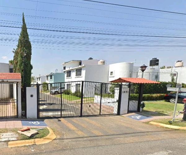 Casa en remate en Los Olivos de Tlaquepaque, San Pedro Tlaquepaque, Jalisco