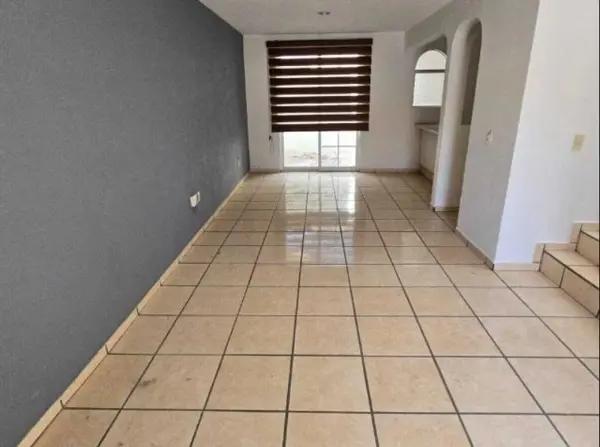 Casa EN RECUPERACIÓN BANCARIA (NO CREDITOS) Residencial del Valle, Zapopan, Jalisco