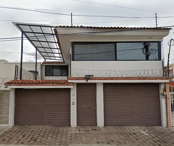 Casa en venta en Jardines de Santa Monica, Tlalnepantla de Baz, México