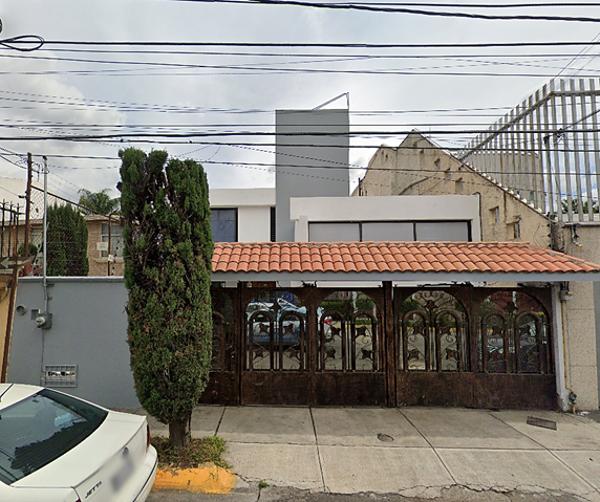 Casa en venta en Las Margaritas, Tlalnepantla de Baz, México