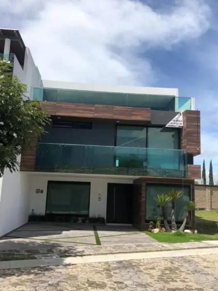 Casa en renta en Lomas de Angelópolis, San Andrés Cholula, Puebla
