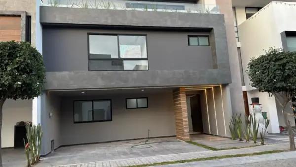 Casa en venta en Lomas de Angelópolis, San Andrés Cholula, Puebla