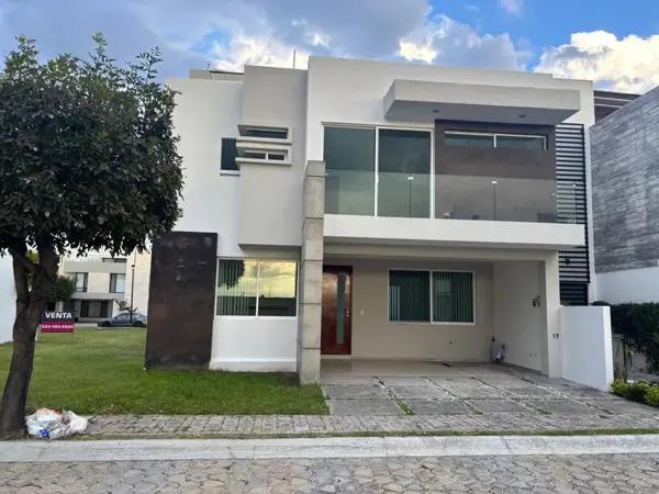 Casa en renta en Lomas de Angelópolis, San Andrés Cholula, Puebla