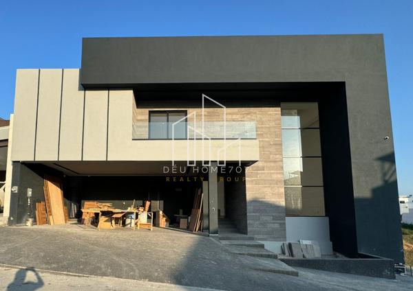 Casa en venta en Bosques de las Misiones Sector Encino, Santiago, Nuevo León Casa en venta en Bosques de las Misiones Sector Encino, Santiago, Nuevo León