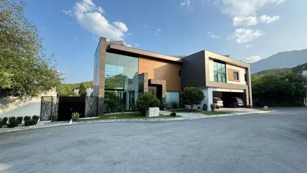 Casa en venta en El Barro, Monterrey, Nuevo León