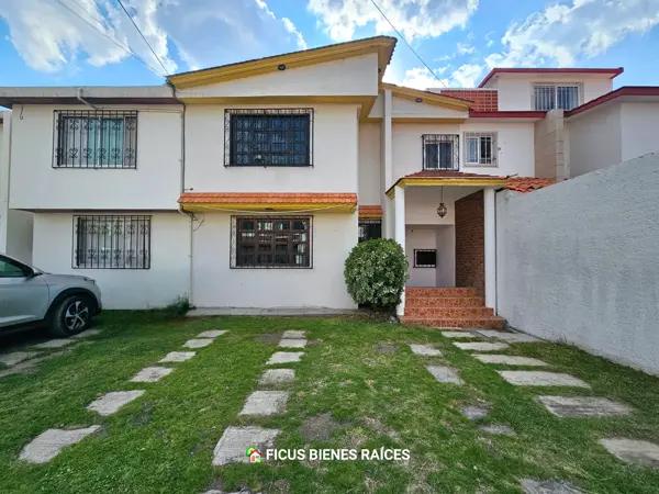 Casa en venta en San Mateo Oxtotitlan, Toluca, México
