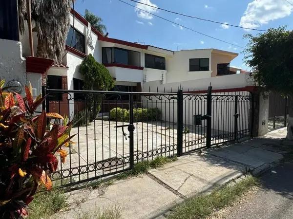 VENTA CASA DE OPORTUNIDAD BAJA DE PRECIO EN TEJEDA, QRO